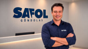 Leia mais sobre o artigo <strong>Soluções em mobiliário comercial: Safol Gôndolas leva projetos sob medida e condições exclusivas ao 31º Enare</strong>